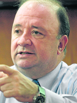 Luis Carlos Villegas 