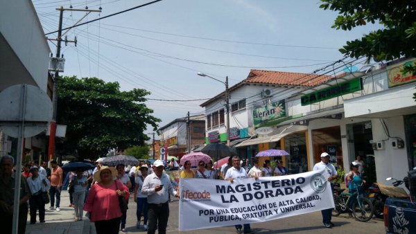 En el Parque Natural Los Nevados, Aguacerales es un riñón natural https://shar.es/1L0Yoc En el Parque Natural Los Nevados, Aguacerales es un riñón natural https://shar.es/1L0Yoc