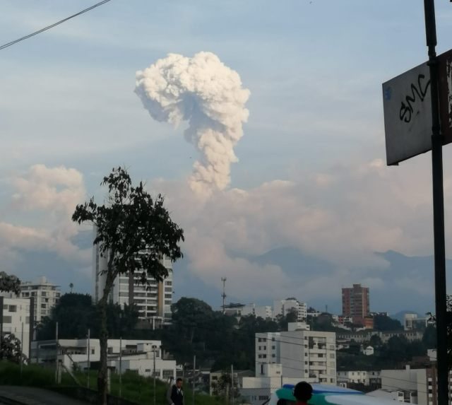 Caída de ceniza por volcán