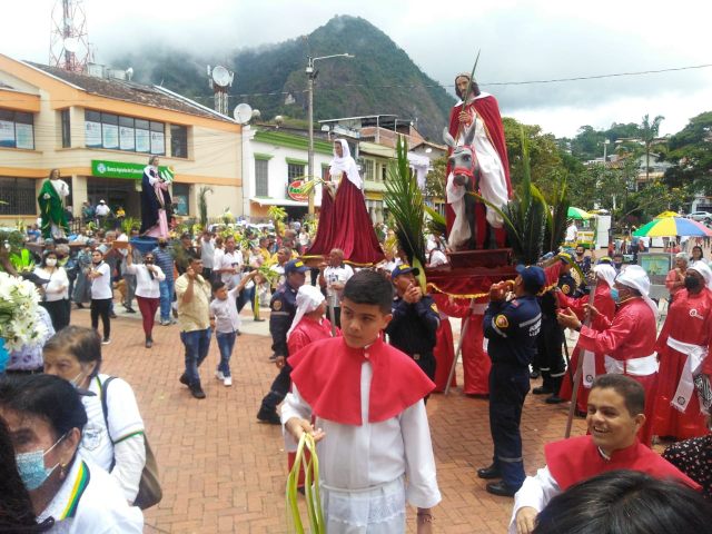 Así celebra el Domingo de Ramos en Caldas