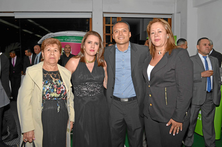 María Roselina Ocampo, Luz Elena Pérez, Silvio Arango y Liliana Hernández.