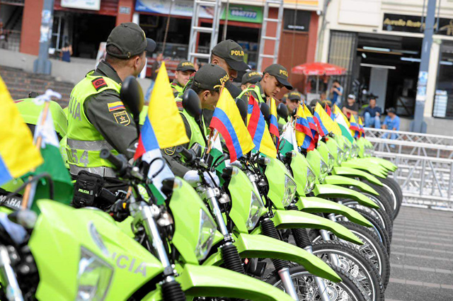  Motos para la Policía