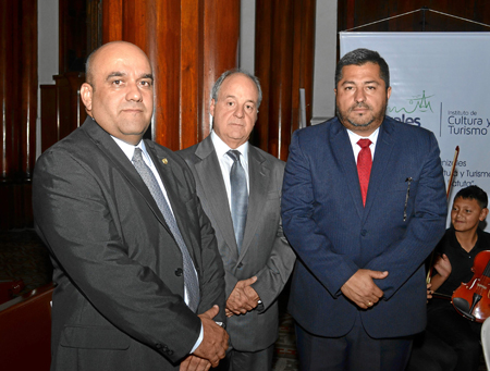 Carlos Alberto Piedrahíta Gutiérrez, gobernador encargado; Alfonso Ángel Uribe, y Octavio Cardona León, alcalde de Manizales.