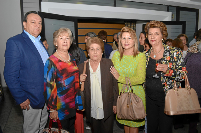 Carlos Salazar, Norma Osorio, Ruby Osorio de Serna, Gloria Piedad Serna y María de los Ángeles López de Serna.