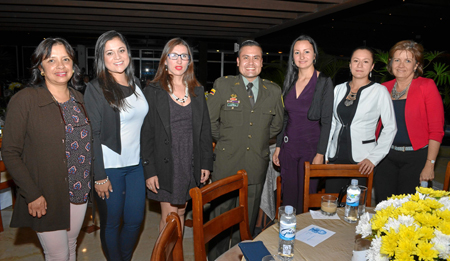 Elizabeth Rodríguez, Natalia Hernández, Sara Aristizábal, teniente Arturo Guevara, Astrid Lancheros, Alejandra Ramírez Jaramillo