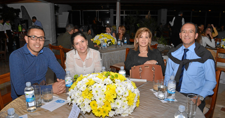 Wilson Orozco, Mary Luz García, Ángela María Marín y Jorge Torres, del Hotel Carretero.