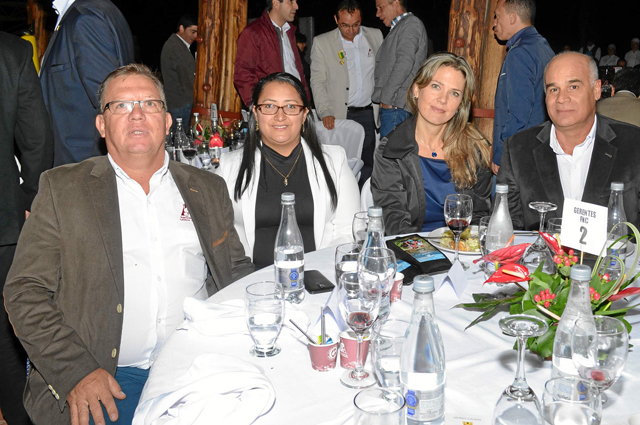 Gildardo Trujillo, Dora Nancy Arboleda Valencia, Adriana Botero Londoño y Felipe Hoyos Zuluaga.