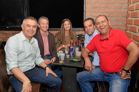 Carlos Arturo Buriticá, Eduardo Gómez, Diana Tabares, Carlos Arturo Parra y José Luis Rodríguez.