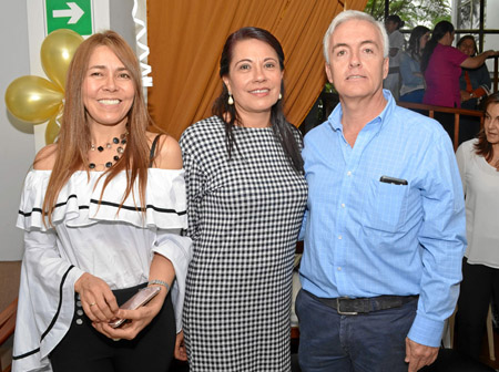 Victoria Peñas del Castillo, Claudia Cecilia Castro Lizarazo y Carlos Roberto Gómez Arango.