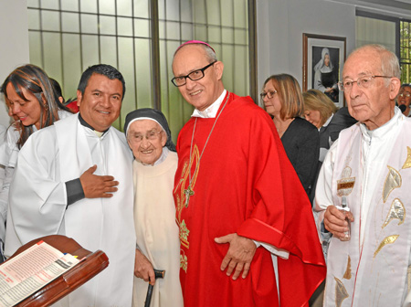 Padre Luis Eduardo Loaiza Herrera, hermana Margarita Sierra Aguilar, monseñor Gonzalo Restrepo Restrepo y presbítero Abel Odelio