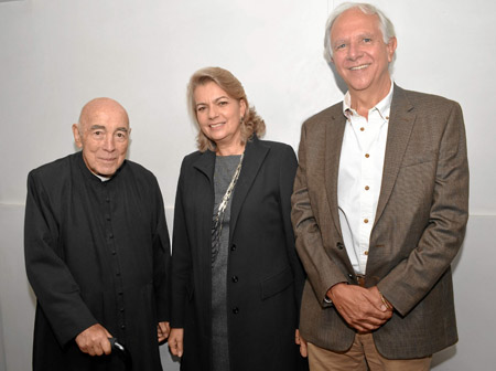 Sacerdote Hoover Cardona Álvarez, Margarita María Gómez de Jaramillo y Pedro José Delgado Gutiérrez.