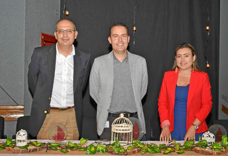 Juan Eduardo Zuluaga Perna, director de Confa; Leonardo Alonso Arcila Castro, gerente Confa Salud, y Paula Andrea Cruz Mejía.