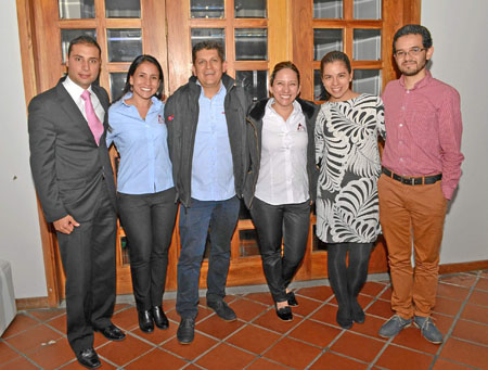 Santiago García, Jackeline Castaño, David Bonilla y Martha Sánchez, de la Federación Nacional de Cafeteros; Luisa Arboleda y Ósc
