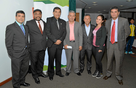Rubén Darío Mondragón; Rey Mosquera; Gabriel Fernando Cárdenas, presidente de Acord Caldas; Fabio Hernando Morales; Silvio River