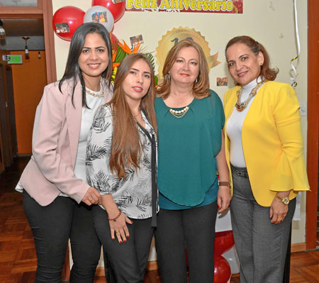 Elizabeth Torres González, Isabel Cristina Cabrera Calle, Olga Lucía Ocampo Salazar y Gloria Elena Zuleta García.