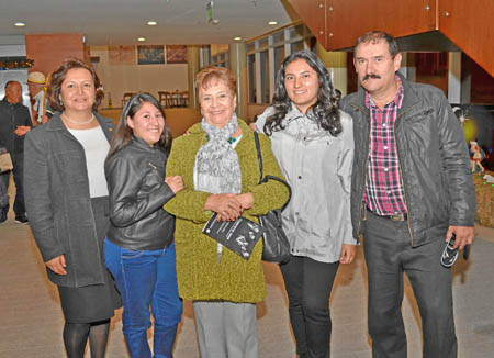 Sonia de la Portilla Maya, Ángela María Martínez de la Portilla, Cecilia Maya de de la Portilla, Stefany Valencia de la Portilla