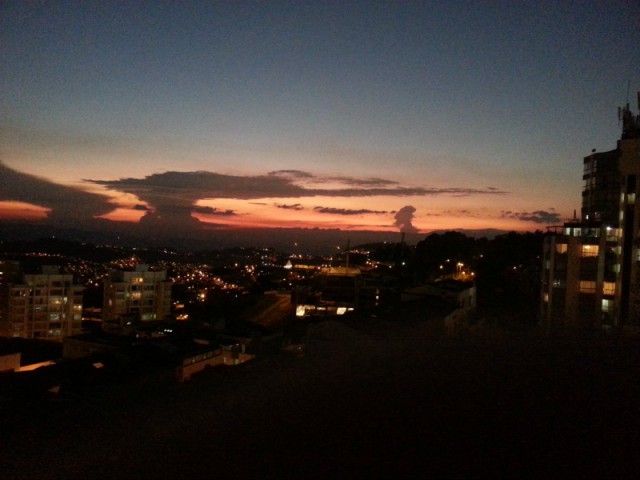 Atardecer de febrero en Manizales