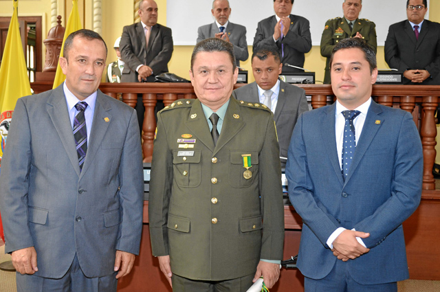 Silvio Arboleda Arboleda y el mayor general Rodrigo González Herrera, director Nacional de Carabineros.