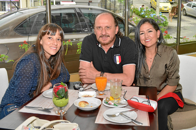 Nataly Giraldo, José Bernardo Alzate y Ángela María Henao se reunieron en un almuerzo en el restaurante Spago.