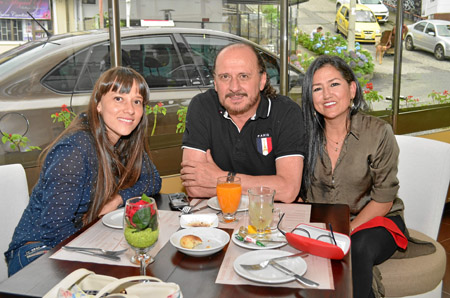 Nataly Giraldo, José Bernardo Alzate y Ángela María Henao se reunieron en un almuerzo en el restaurante Spago.