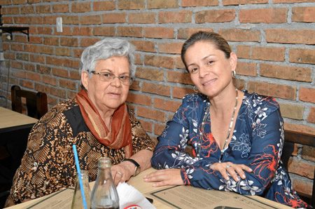 Judith Valencia y Laura Zuluaga se reunieron en un almuerzo en el restaurante Asados Chavita.