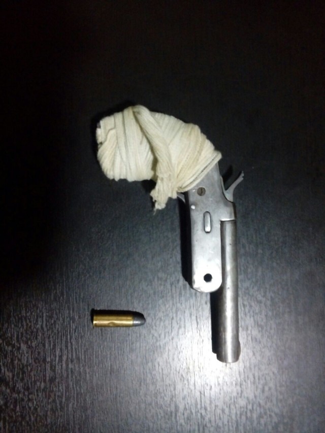 El arma que le hallaron al hoy fallecido