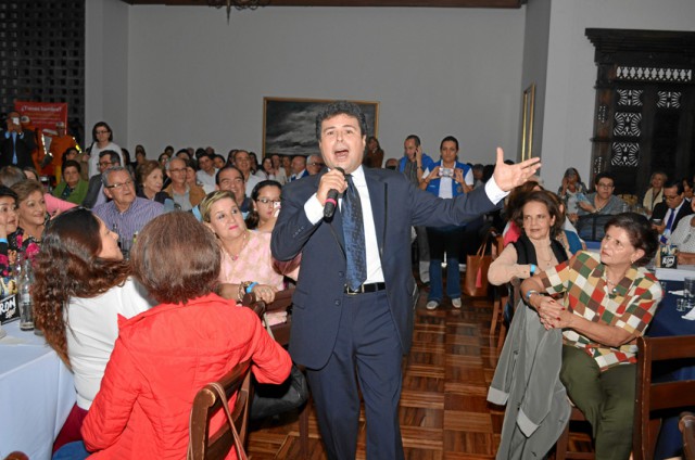 Billy Pontoni fue aclamado por el público.