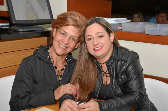 La Macarena María Amparo Gómez Echeverri y Ángela María Hoyos Gómez.