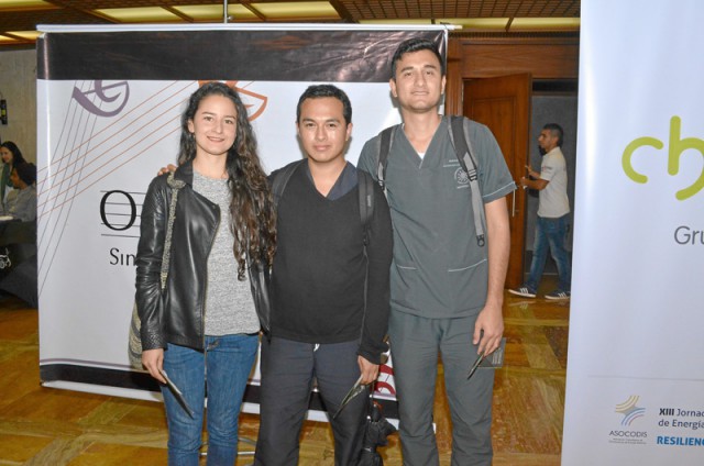 Andrea Albornoz, Sebastián Duque y Ronald Morantes.