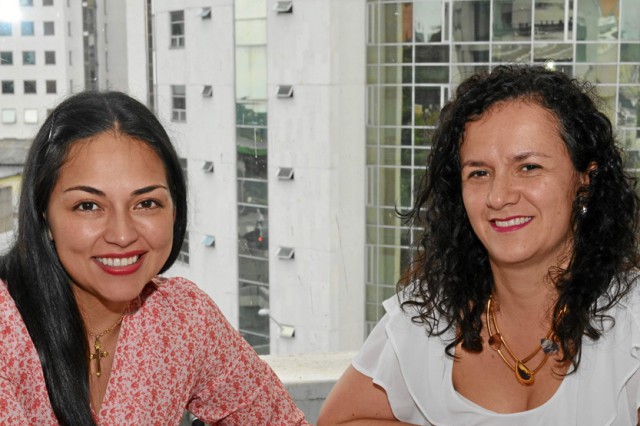 En la sede El Cable del Club Manizales, Alejandra María Rodríguez Franco y Ana María Gómez Alzate.