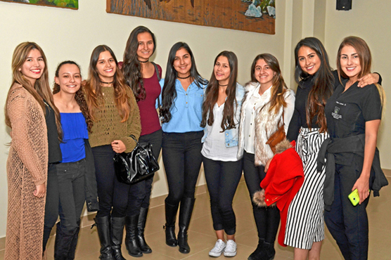 Andrea Carolina Sierra Rodríguez, Isabela Arce, Melissa Rendón, Manuela Barahona Duque, Laura Villa, Tatiana Quirama, Valeria He