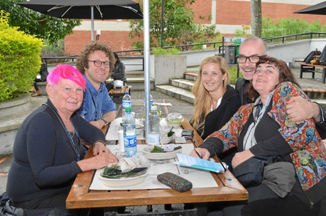 Sue Gorrifer, Andrew Newman, Sophie Carolin Wefner, Stahl Stenslie y Julianne Pierce.