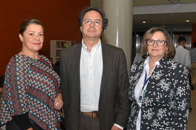 Edilma Moreno, Fernando Barona y María Victoria Ramírez.