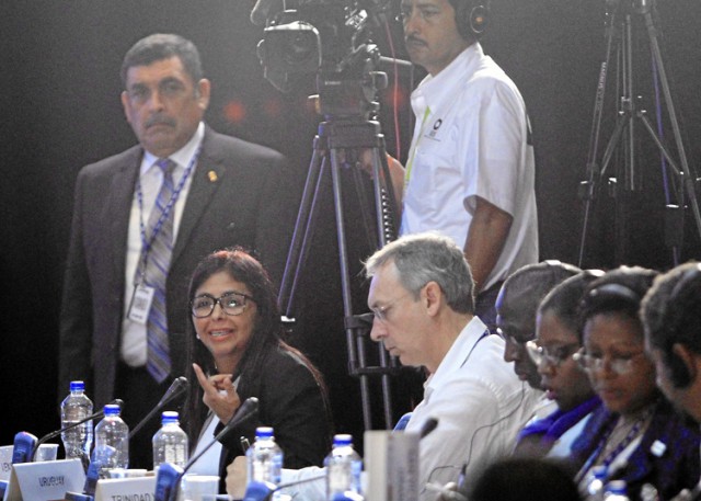 La canciller de Venezuela, Delcy Rodríguez, habla durante de la Reunión de Consulta de Ministros de Relaciones Exteriores previo