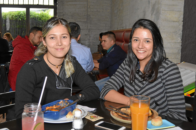 Leidy Zuluaga y Tatiana Arango, de Consultorías Integrales del Eje Cafetero, se reunieron en un almuerzo en el restaurante Il Fo