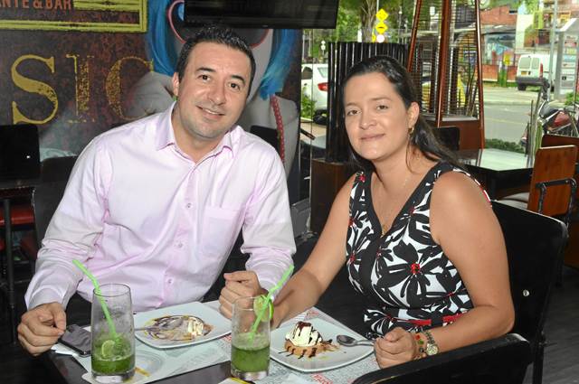 Alexánder Ocampo Serna y Luisa Fernanda Franco se reunieron en un almuerzo en el restaurante Ozul.