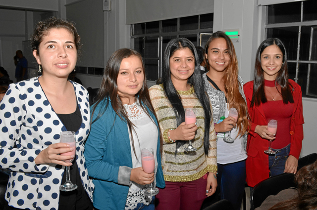Juliana García, Eliana Ramírez, Paola López, María Fernanda Gutiérrez y Stefany Téllez.