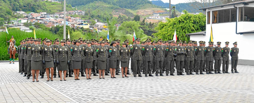 Patrulleros que fueron ascendidos a subintendentes.