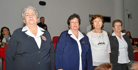 Fanny Serna de Salazar, María Victoria Salazar Serna, Yolanda Henao y María Marleny Salazar Serna.