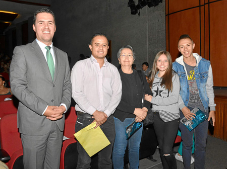 Manuel Orlando Correa, Cristian Felipe Aristizábal, María Inés Obando, Katherine Arias y Juan Diego Ríos.