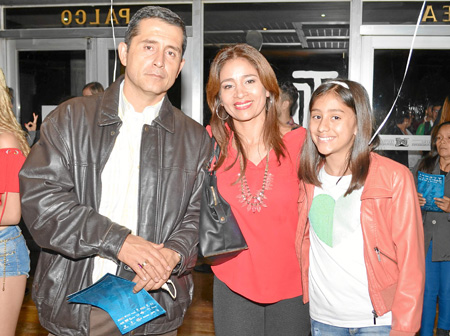 Wilmar Marulanda, Jaqueline Cortés y Sofía Marulanda.