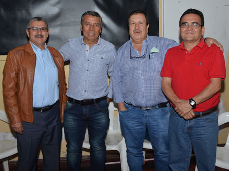 Alfonso Molina, Pedro Santafé, José Darío López, Nelson Javier Benjumea, de la promoción 1976.