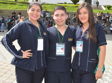 Leydi Viviana Sánchez y Andrés Felipe Duque, de la UAN Armenia, y Jésica Londoño, de la UAN Manizales.