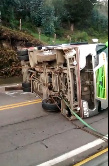 Un bus de Flota La Esperanza