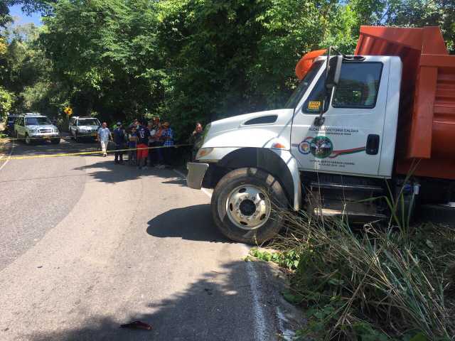 El accidente en la vía La Dorada-Victoria ocurrió entre una moto y una volqueta.