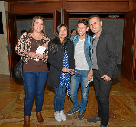 Priscila Montoya Tamayo, Karen Jiménez, Sergio Alejandro Castañeda y Mario Romero.