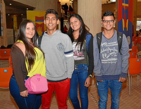 Alejandra Henao López, Daniel Felipe Rivera, Carolyn Stefany Quintero Silva y Sergio Muñoz Penagos.