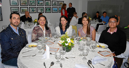 Álvaro Franco, Natalia Moncada, Gloria Inés Zuluaga, Angélica Ramírez y Óscar Ruiz.