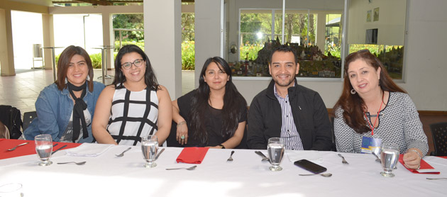 Liliana Pamplona, Rosa Helena González, Carolina Pasten, Tito Murcia y Marielos Fonseca.