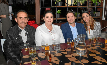 Vicente Gómez, Adriana Loaiza, Andrés Calderón y Susana Vallejo.